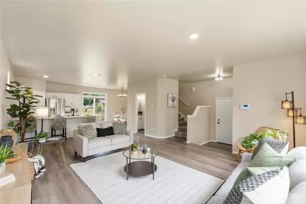 2111 182nd ST E, Spanaway, WA 98387