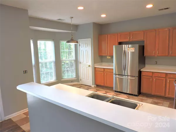 5326 Chinemist CT, Charlotte, NC 28269