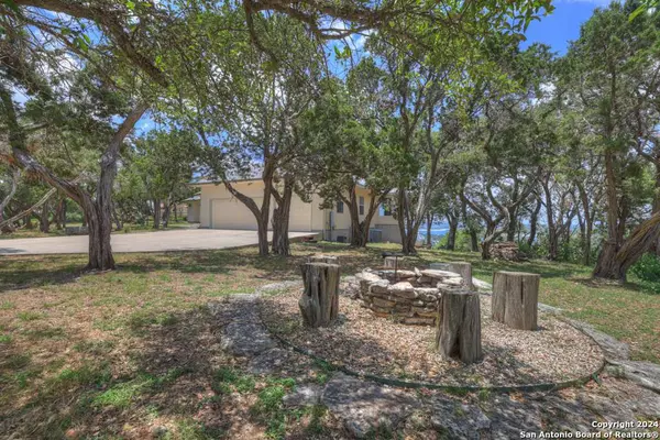 720 HIGHLAND TERRACE DR, Canyon Lake, TX 78133-5298