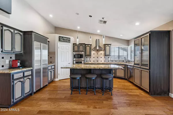 1156 E KINGS Avenue, Phoenix, AZ 85022