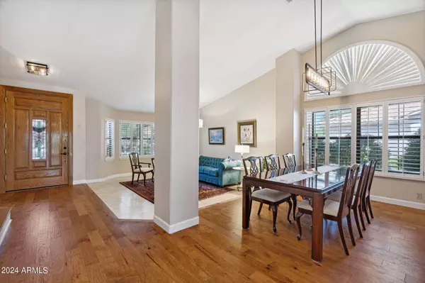 1156 E KINGS Avenue, Phoenix, AZ 85022