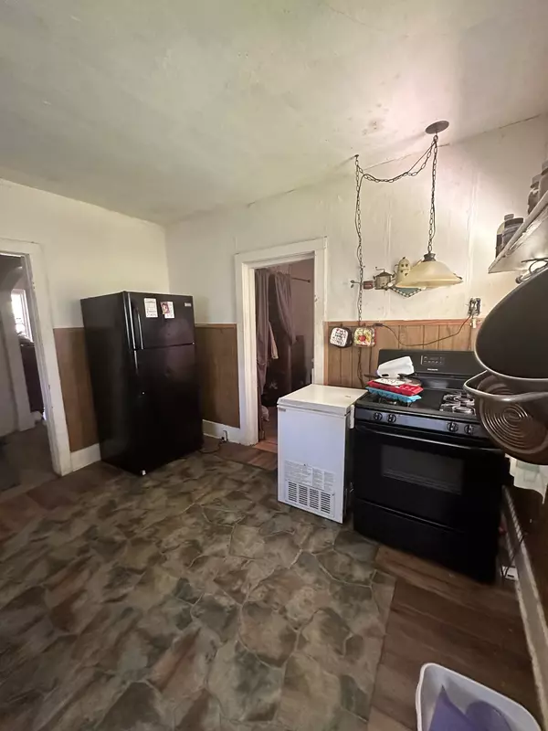 318 Center St, Greenville, KY 42345