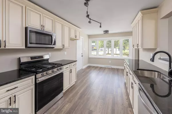 189 LINDEN ST, Wenonah, NJ 08090