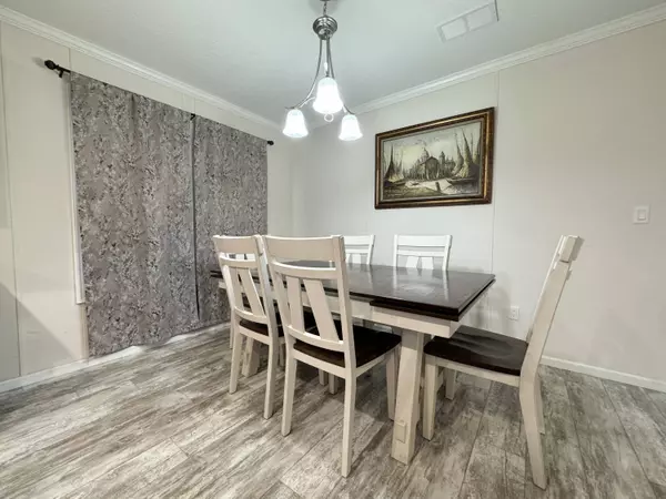 1009 NE 5th ST, Okeechobee, FL 34972