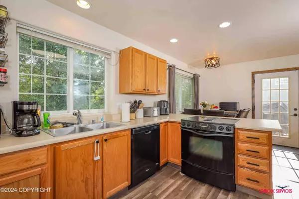 508 E Beaver AVE, Palmer, AK 99645