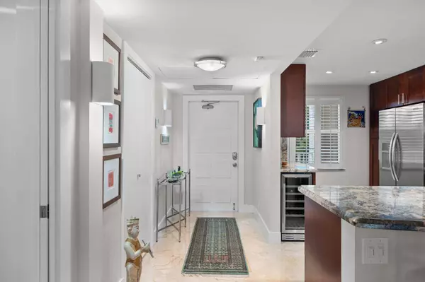 3505 Oaks WAY 408, Pompano Beach, FL 33069