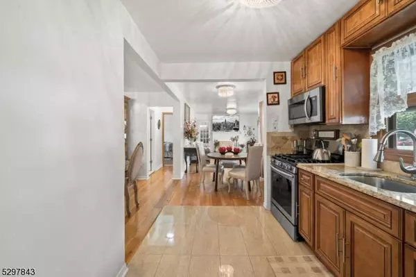 53 Village Rd, Clifton City, NJ 07013