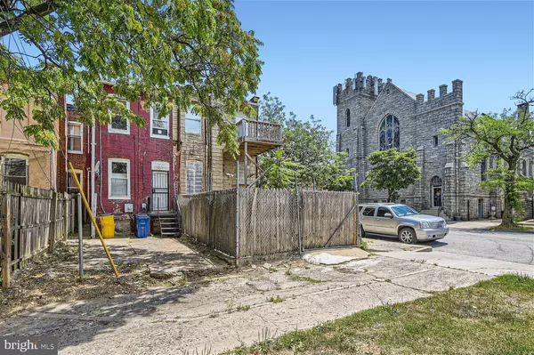 200 N MONROE ST, Baltimore, MD 21223