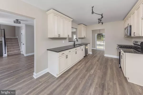 189 LINDEN ST, Wenonah, NJ 08090