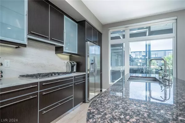 8925 W Flamingo Road #205, Las Vegas, NV 89147