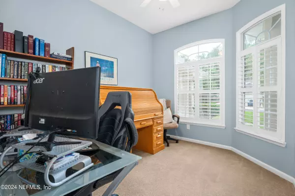 1300 LOCH TANNA LOOP, St Johns, FL 32259