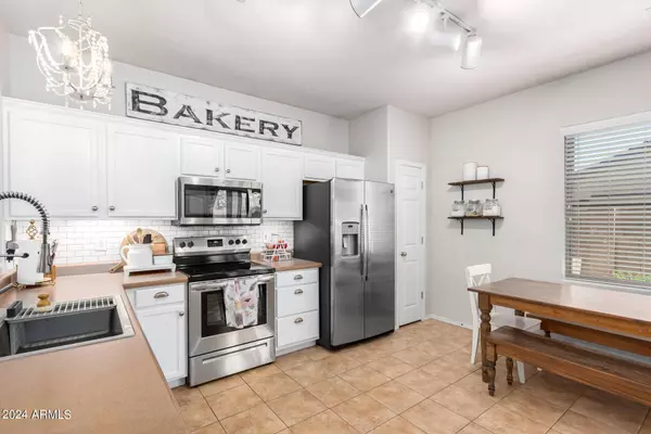 4549 E HARRISON Street, Gilbert, AZ 85295