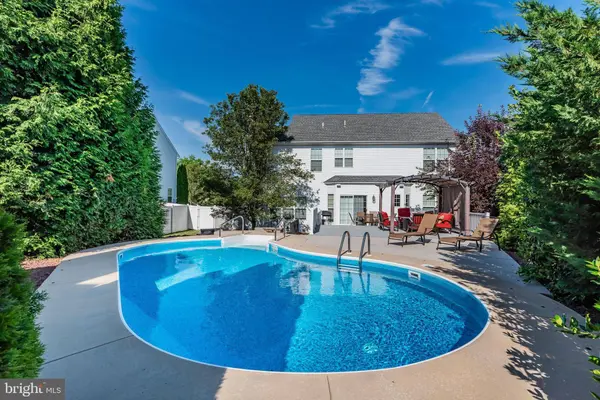 110 EVERGREEN CIR, Dillsburg, PA 17019