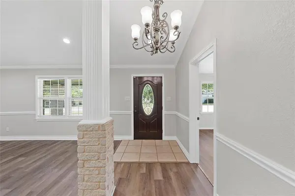 511 W Houston Street, Abbott, TX 76621