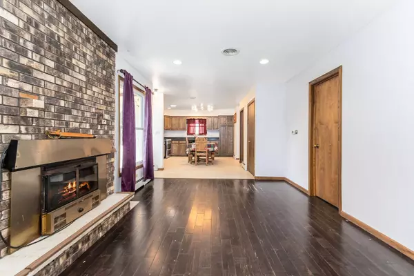 969 Sarah ST, Lake Holiday, IL 60548