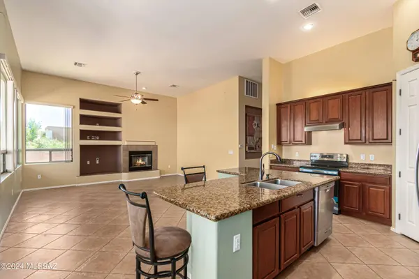 3423 E Drystone Road, Vail, AZ 85641