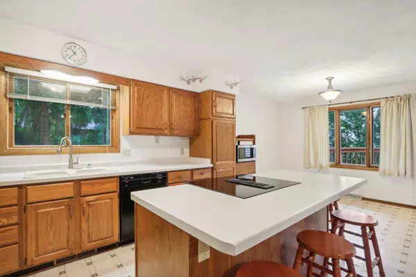 5103 Caton Lane, Waunakee, WI 53597