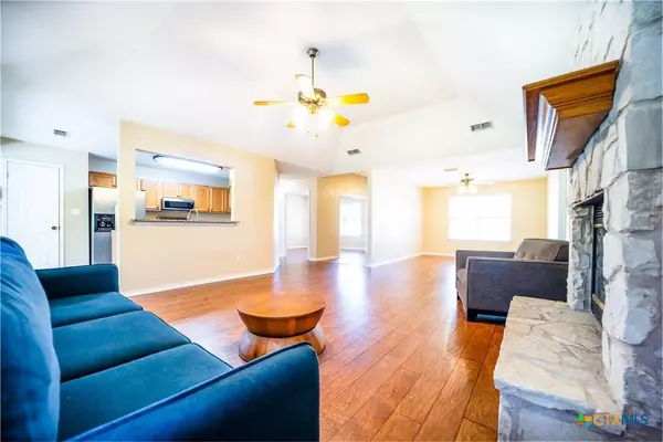 219 Pampas PASS, San Marcos, TX 78666