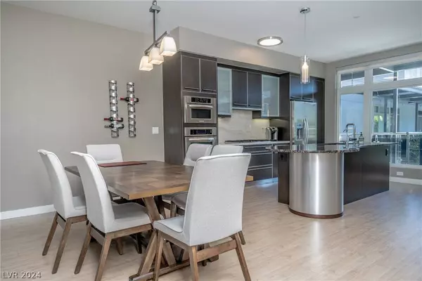 8925 W Flamingo Road #205, Las Vegas, NV 89147