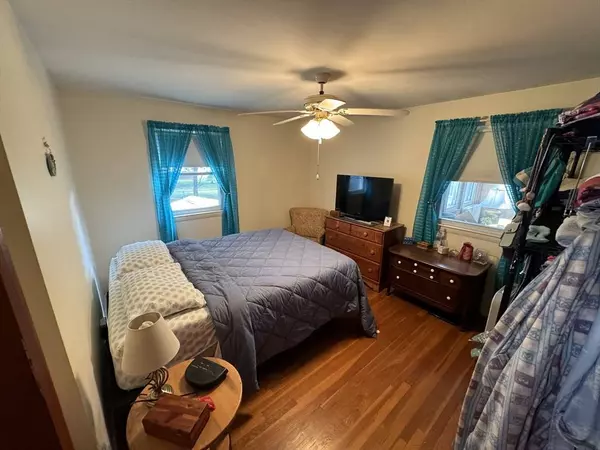 8 Hamley Street, Lynn, MA 01905