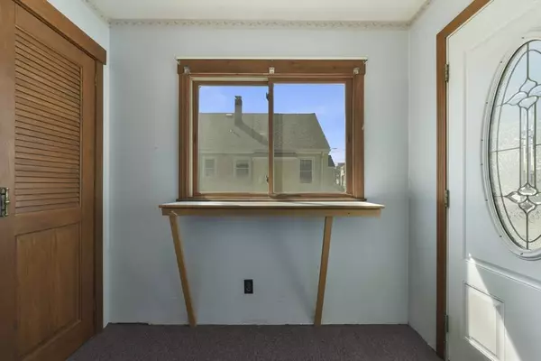 12 Pearl Ave, Revere, MA 02151