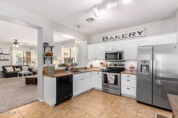 4549 E HARRISON Street, Gilbert, AZ 85295