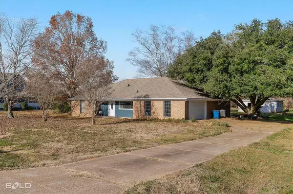 209 Shadow Ridge Drive, Bossier City, LA 71112