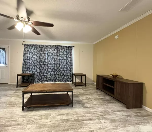 1009 NE 5th ST, Okeechobee, FL 34972