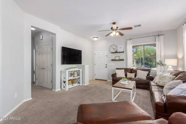 4549 E HARRISON Street, Gilbert, AZ 85295