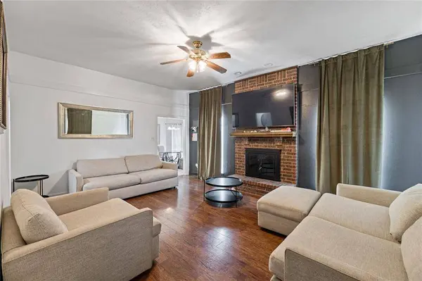 120 Mabry Lane, Red Oak, TX 75154