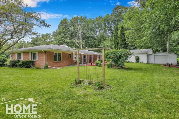 2490 Lexington Drive, Owosso, MI 48867