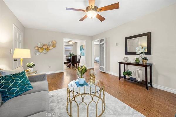 660 S Glassell ST #12, Orange, CA 92866