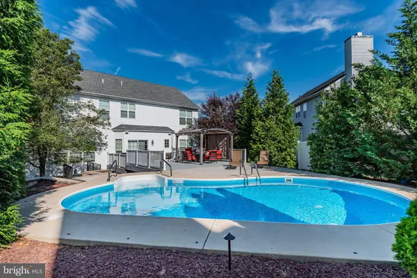 110 EVERGREEN CIR, Dillsburg, PA 17019