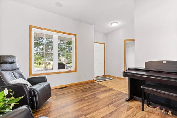 17822 Idalia PATH, Lakeville, MN 55044