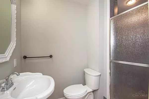 232 Hanna Ave, Trotwood, OH 45417