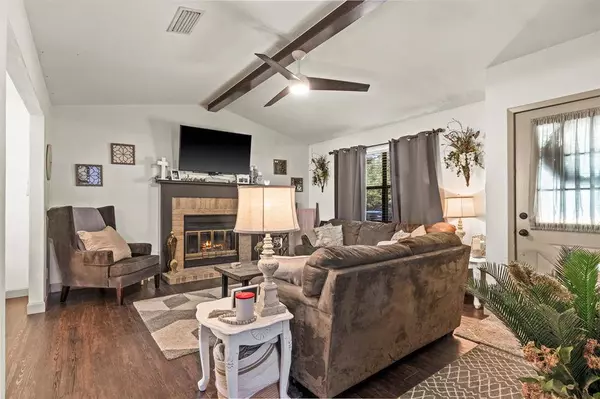 212 County Road 1315, Mount Pleasant, TX 75455