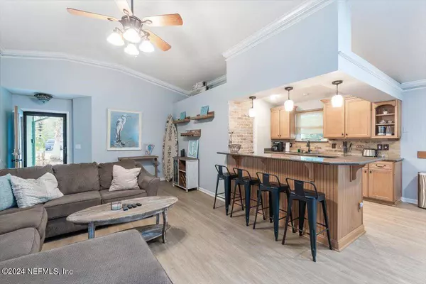 923 16TH AVE S, Jacksonville Beach, FL 32250