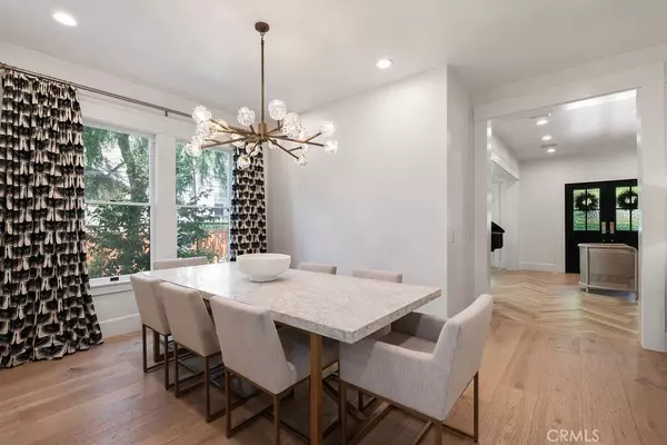 1009 N College AVE, Claremont, CA 91711