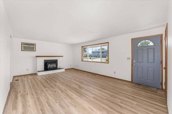 4212 N Woodlawn Rd, Spokane, WA 99216