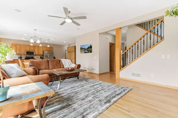 17822 Idalia PATH, Lakeville, MN 55044