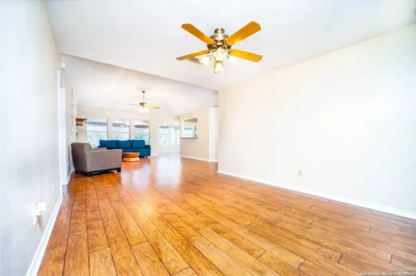 219 Pampas Pass, San Marcos, TX 78666