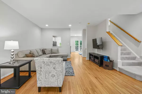 45591 IRON HORSE TER, Sterling, VA 20166