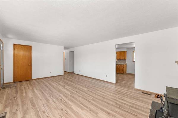 4212 N Woodlawn Rd, Spokane, WA 99216