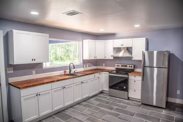 2838 Eagle PT, Caldwell, TX 77836