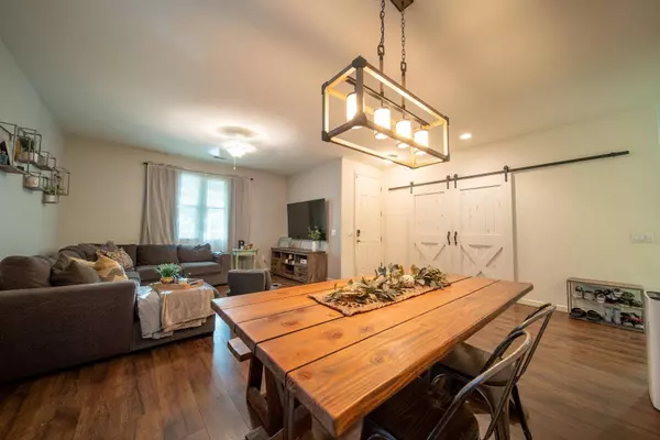 2940 S Edison Street, Visalia, CA 93292