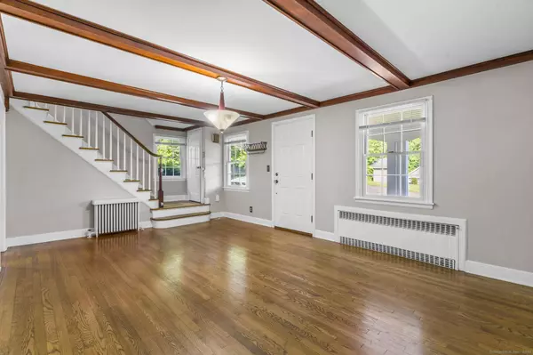 20 Woodruff Avenue, Naugatuck, CT 06770