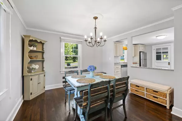 724 Moss Farms Road, Cheshire, CT 06410