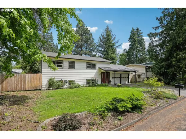 8825 SE Regents DR, Milwaukie, OR 97222