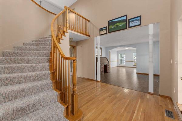 13907 S Harvard Rd, Rockford, WA 99030