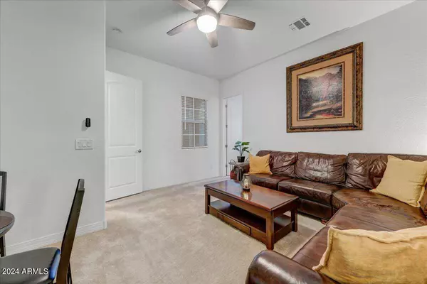 19732 W MULBERRY Drive, Buckeye, AZ 85396